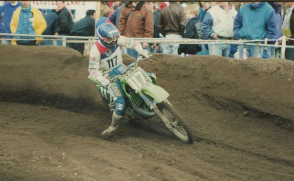 Hollanti Mill 1991 GP-250 Tekeekö polveen kipeää